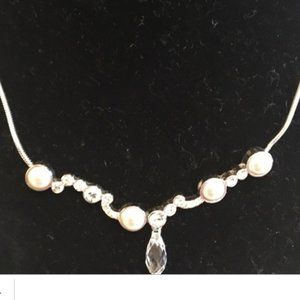 Swarovski Crystal Pearl Necklace Swan Logo Chain